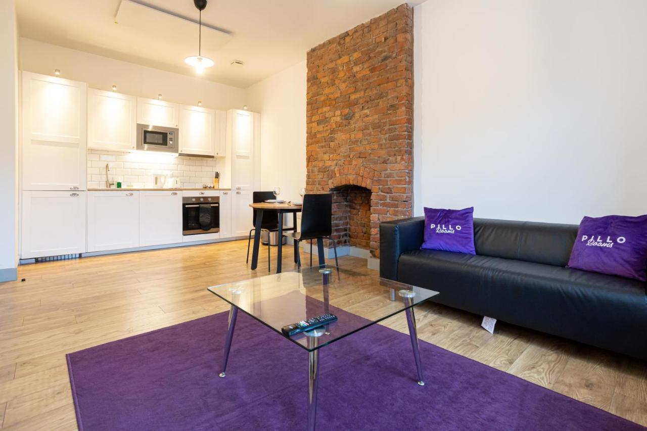 Pillo Rooms Serviced Apartments - Salford Manchester Bagian luar foto