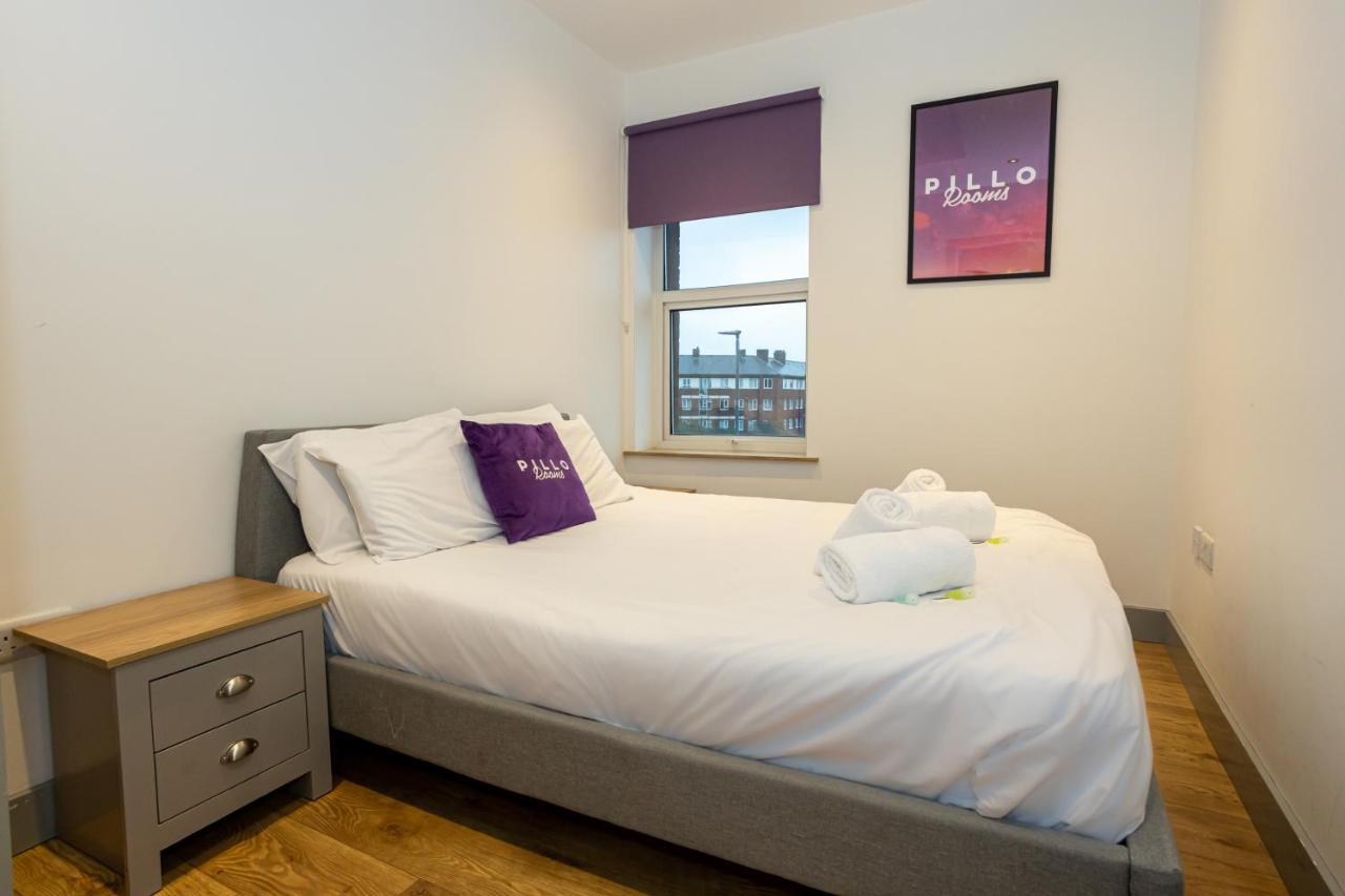 Pillo Rooms Serviced Apartments - Salford Manchester Bagian luar foto