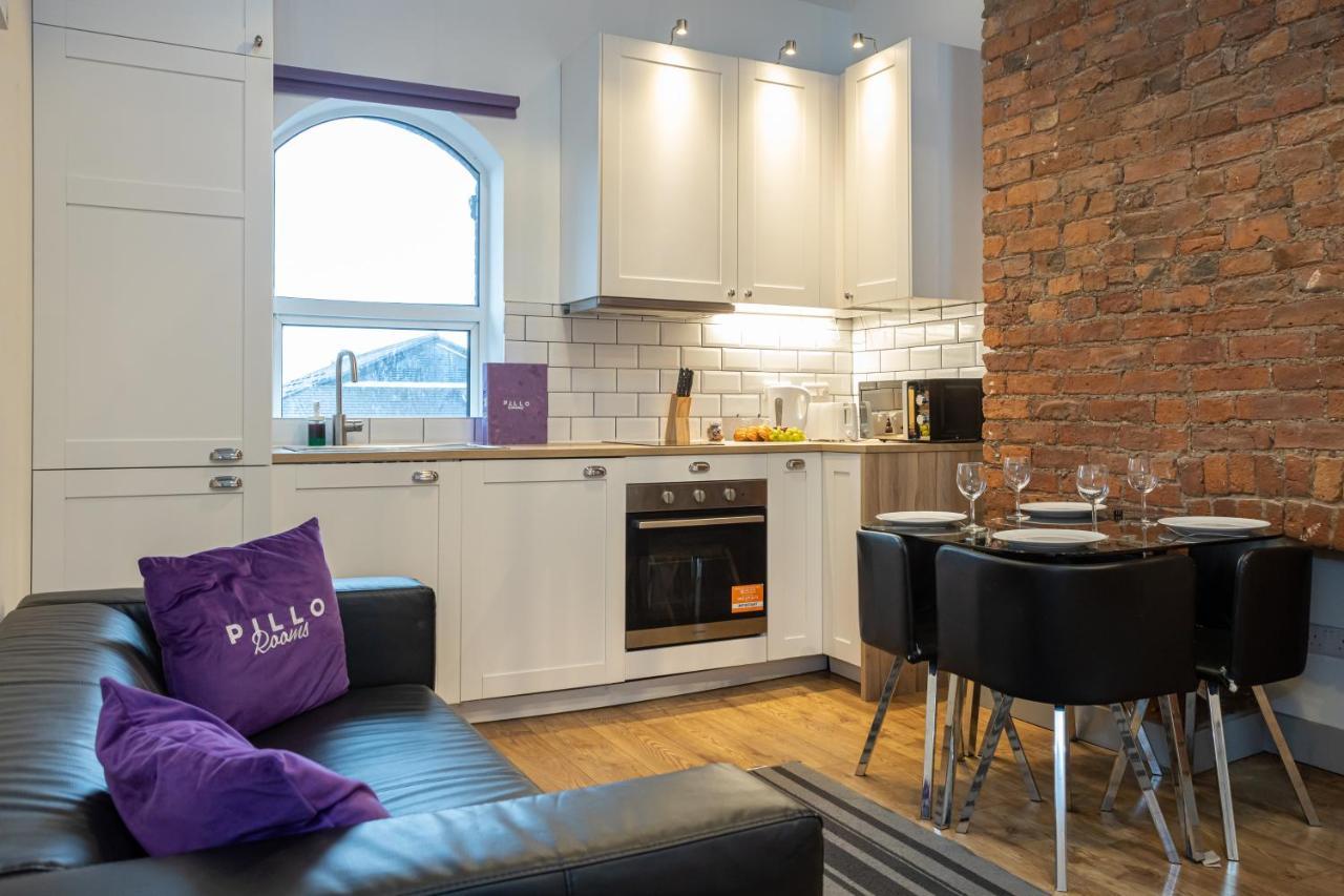 Pillo Rooms Serviced Apartments - Salford Manchester Bagian luar foto