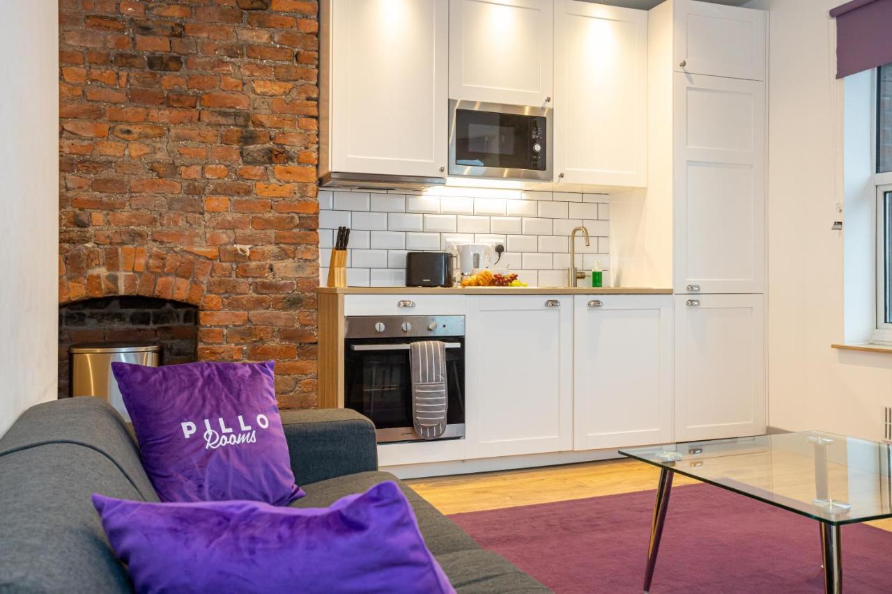 Pillo Rooms Serviced Apartments - Salford Manchester Bagian luar foto