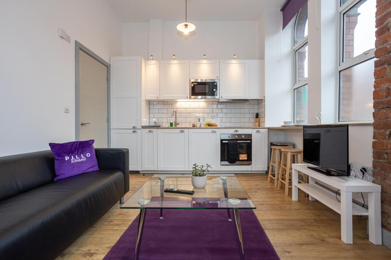 Pillo Rooms Serviced Apartments - Salford Manchester Bagian luar foto